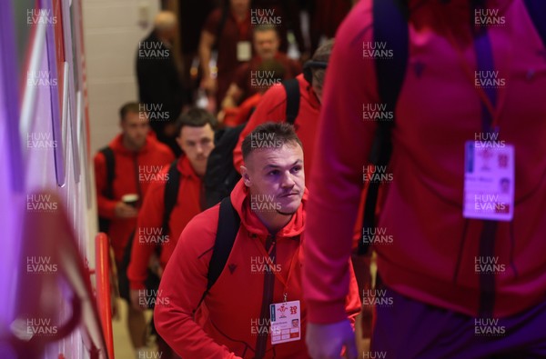 091125 - Wales v Argentina - Quilter Nations Series - Jarrod Evans of Wales arrives at the stadium