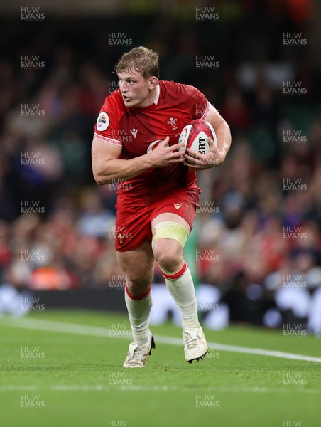 091125 - Wales v Argentina - Quilter Nations Series - Jac Morgan of Wales 