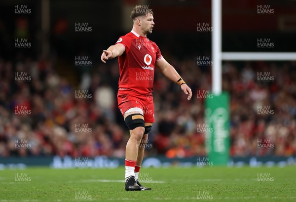 091125 - Wales v Argentina - Quilter Nations Series - Olly Cracknell of Wales on his debut
