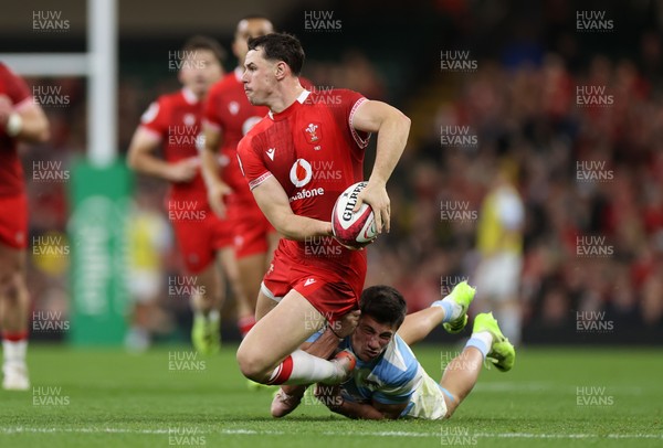 091125 - Wales v Argentina - Quilter Nations Series - Tom Rogers of Wales 