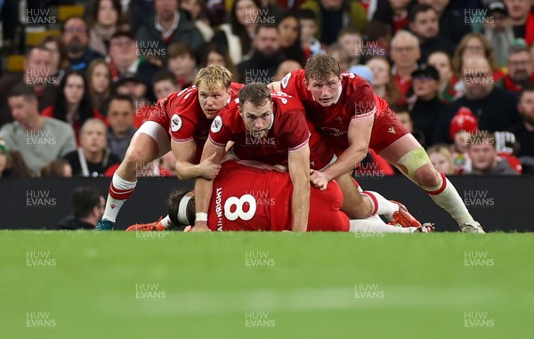 091125 - Wales v Argentina - Quilter Nations Series - Blair Murray, Max Llewellyn and Jac Morgan of Wales 