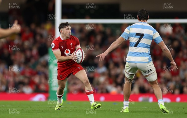 091125 - Wales v Argentina - Quilter Nations Series - Dan Edwards of Wales 