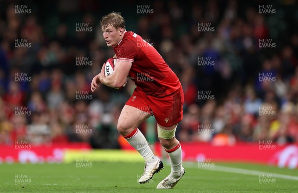 091125 - Wales v Argentina - Quilter Nations Series - Jac Morgan of Wales 