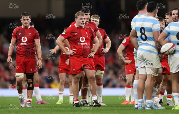 091125 - Wales v Argentina - Quilter Nations Series - Archie Griffin of Wales 