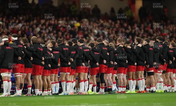 091125 - Wales v Argentina, Quilter Nations Series - The Wales team lineup for the anthems