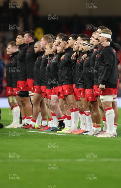 091125 - Wales v Argentina, Quilter Nations Series - The Wales team lineup for the anthems