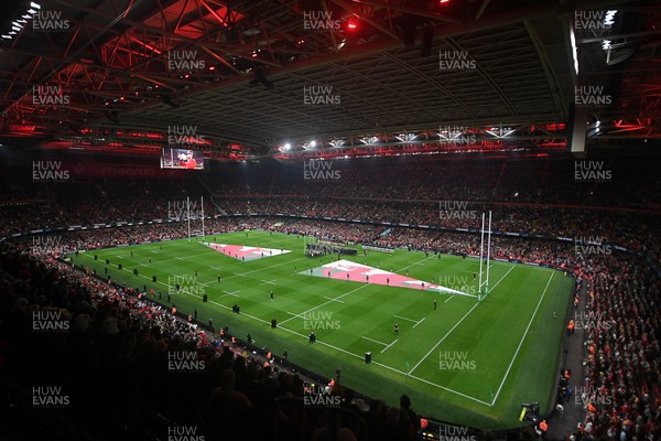 091125 - Wales v Argentina - Quilter Nations Series - A minutes silence is held for remembrance ahead of the match