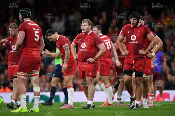 091125 - Wales v Argentina - Quilter Nations Series - Dejected Archie Griffin of Wales at full time