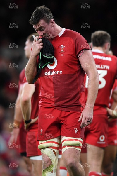 091125 - Wales v Argentina - Quilter Nations Series - Dejected Josh Adams of Wales at full time