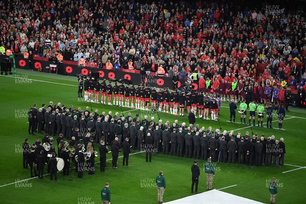 091125 - Wales v Argentina - Quilter Nations Series - A minutes silence is held before the match for remembrance Sunday