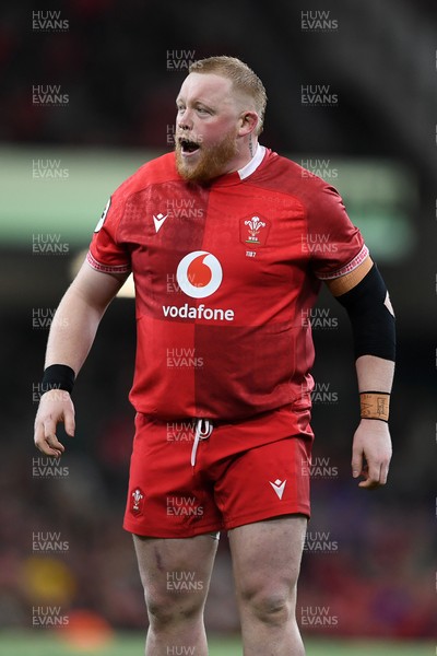 091125 - Wales v Argentina - Quilter Nations Series - Keiron Assiratti of Wales