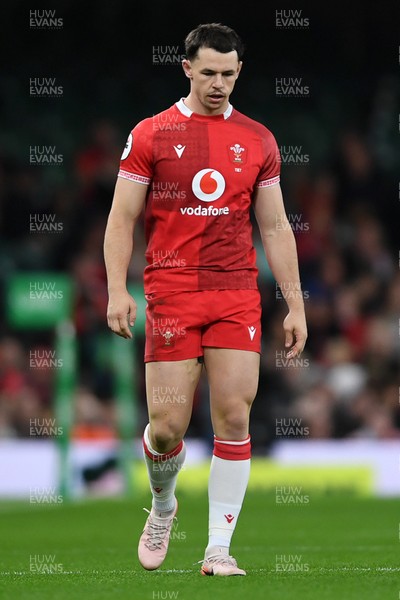 091125 - Wales v Argentina - Quilter Nations Series - Tom Rogers of Wales