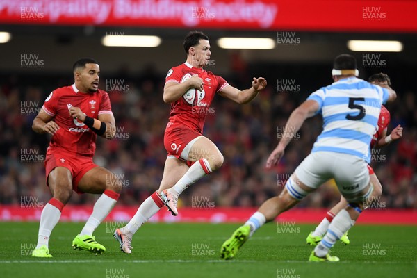 091125 - Wales v Argentina - Quilter Nations Series - Tom Rogers of Wales