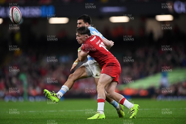 091125 - Wales v Argentina - Quilter Nations Series - Dan Edwards of Wales