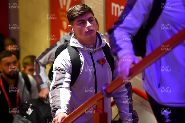 121122 - Wales v Argentina - Autumn Antions Series - Louis Rees-Zammit of Wales arrives