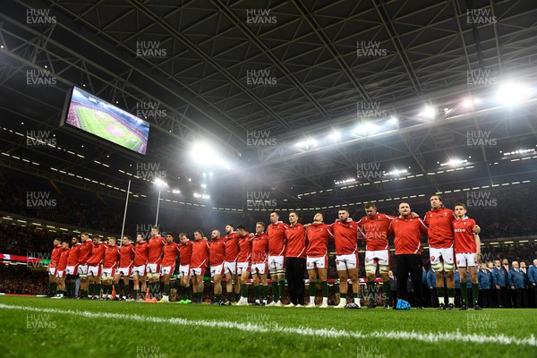 121122 - Wales v Argentina - Autumn Antions Series - Wales squad during anthems