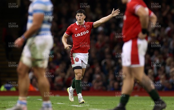 121122 - Wales v Argentina - Autumn Nations Series - Louis Rees-Zammit of Wales 