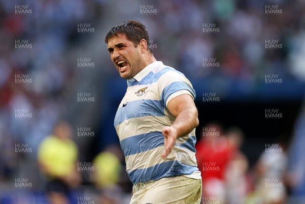 141023 - Wales v Argentina - Rugby World Cup Quarter Final - Francisco Gomez Kodela of Argentina gets the crowd going
