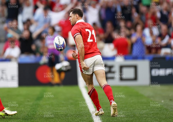141023 - Wales v Argentina - Rugby World Cup Quarter Final - Tomos Williams of Wales celebrates scoring a try