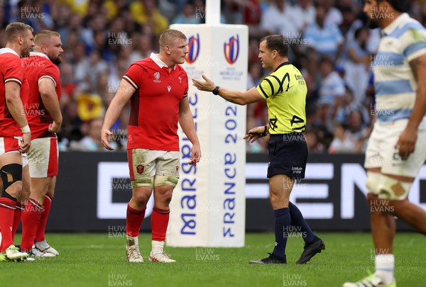 141023 - Wales v Argentina - Rugby World Cup Quarter Final - Jac Morgan of Wales and Referee Karl Dickson