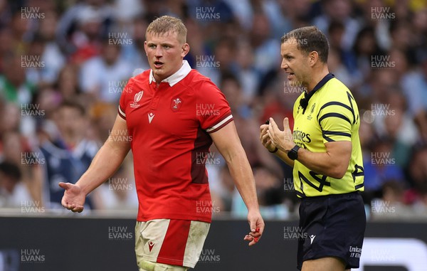 141023 - Wales v Argentina - Rugby World Cup Quarter Final - Jac Morgan of Wales and Referee Karl Dickson