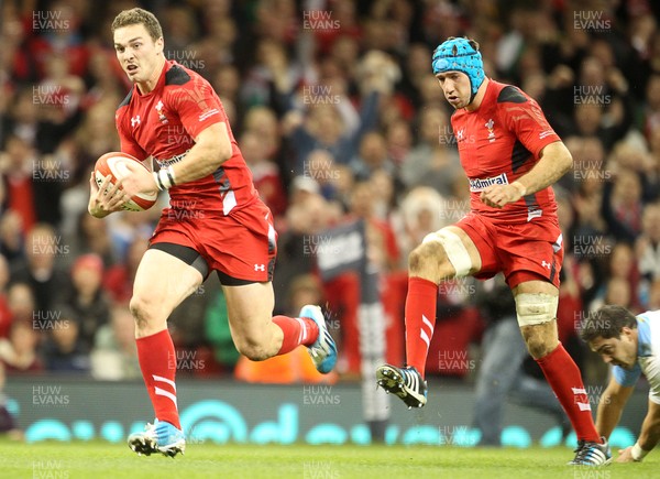 161113 - Wales v Argentina - Dove Men Series - George North of Wales runs in their second try  