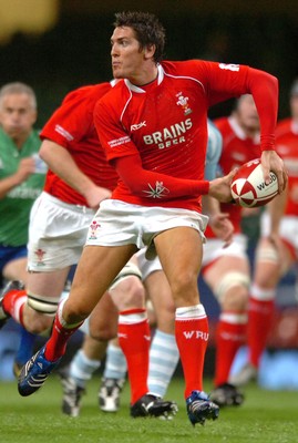 18.08.07 - Wales v Argentina - Invesco Perpetual 2007 Summer Series - Wales' James Hook 