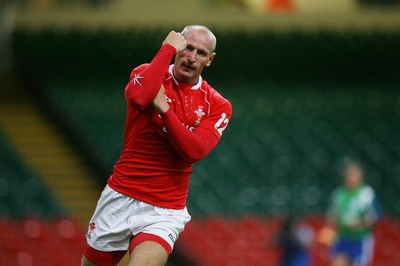 18.08.07  Wales v Argentina Wales Gareth Thomas celebrates try 