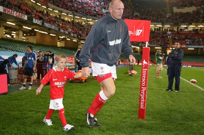 18.08.07  Wales v Argentina Six year old Rhys Harris with captain Gareth Thomas 