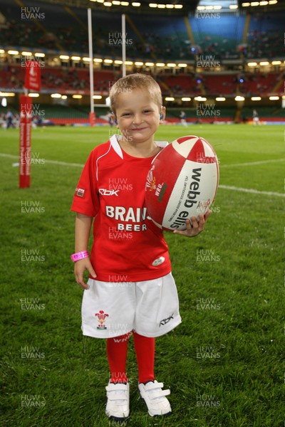 18.08.07  Wales v Argentina... Six year old Rhys Harris the Wales team mascot 