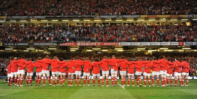20.08.11 - Wales v Argentina - RWC Warm-Up Match - Wales players line up for the national anthems. 