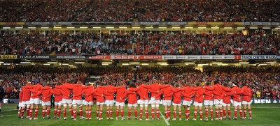 20.08.11 - Wales v Argentina - RWC Warm-Up Match - Wales players line up for the national anthems. 