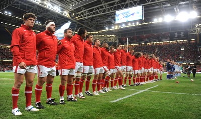 20.08.11 - Wales v Argentina - RWC Warm-Up Match - Wales players line up for the national anthems. 