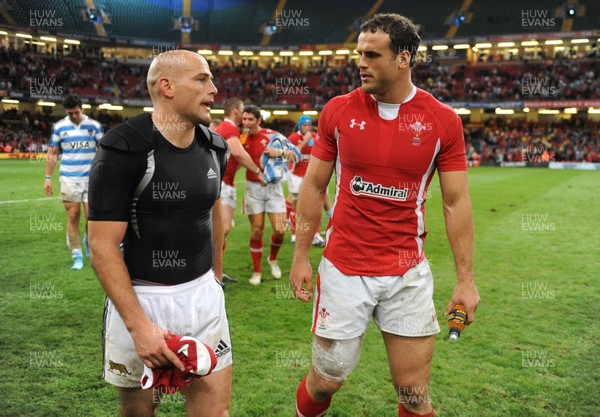 20.08.11 - Wales v Argentina - RWC Warm-Up Match - Felipe Contepomi of Argentina and Jamie Roberts of Wales at the end of the game. 
