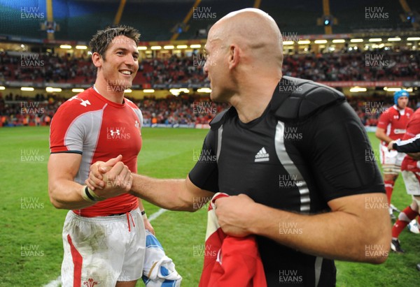 20.08.11 - Wales v Argentina - RWC Warm-Up Match - James Hook of Wales and Felipe Contepomi of Argentina swap shirts at the end of the game. 
