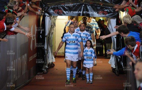 20.08.11 - Wales v Argentina - RWC Warm-Up Match - Felipe Contepomi of Argentina leads out his side. 