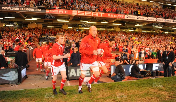 20.08.11 - Wales v Argentina - RWC Warm-Up Match - Martyn Williams of Wales leads out his side. 