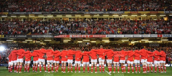 20.08.11 - Wales v Argentina - RWC Warm-Up Match - Wales players line up for the national anthems. 