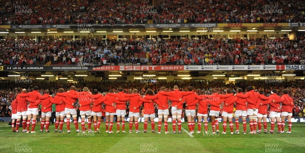 20.08.11 - Wales v Argentina - RWC Warm-Up Match - Wales players line up for the national anthems. 
