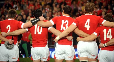 21.11.09 - Wales v Argentina - Invesco Perpetual Series 2009 - Wales players line up for the national anthems. 