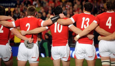 21.11.09 - Wales v Argentina - Invesco Perpetual Series 2009 - Wales players line up for the national anthems. 