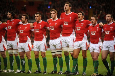 21.11.09 - Wales v Argentina - Invesco Perpetual Series 2009 - Jonathan Thomas, Huw Bennett, Tom James, Dan Lydiate, Luke Charteris, James Hook, Shane Williams and Gareth Cooper line up for the national anthems. 