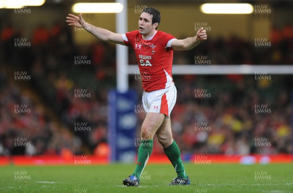 21.11.09 - Wales v Argentina - Invesco Perpetual Series 2009 - Wales' Stephen Jones. 