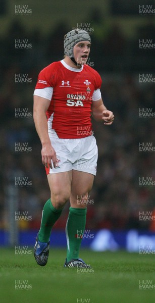 21.11.09 - Wales v Argentina... Wales' Jonathan Davies. 