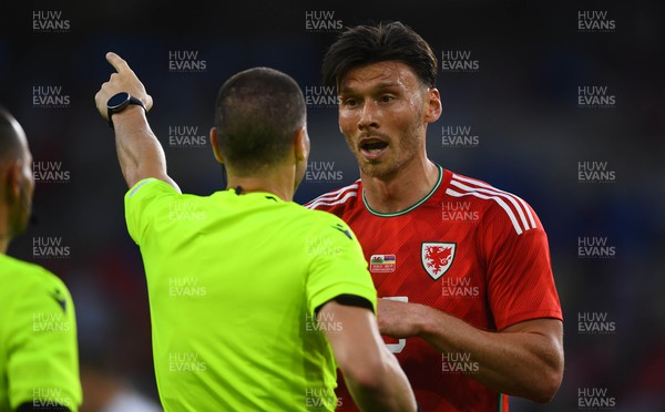 160623 - Wales v Armenia - UEFA European Championship Qualifers - Referee Georgi Kabakov sends off Kieffer Moore of Wales