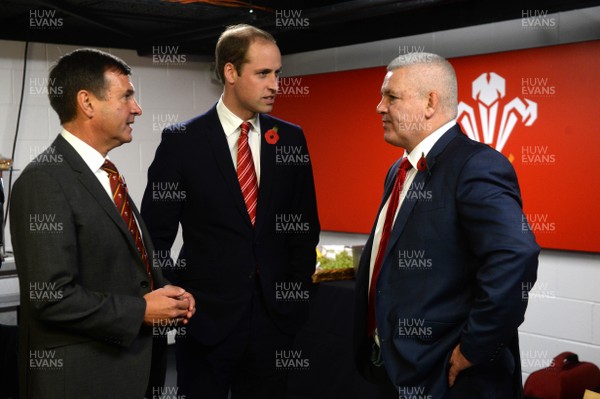 081114 - Wales v Australia - Dove Men Series 2014 -Warren Gatland meets HRH Prince William