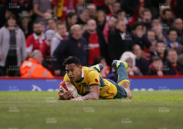 081114 - Wales v Australia - Dove Men+Care Series - Israel Folau of Australia scores a try