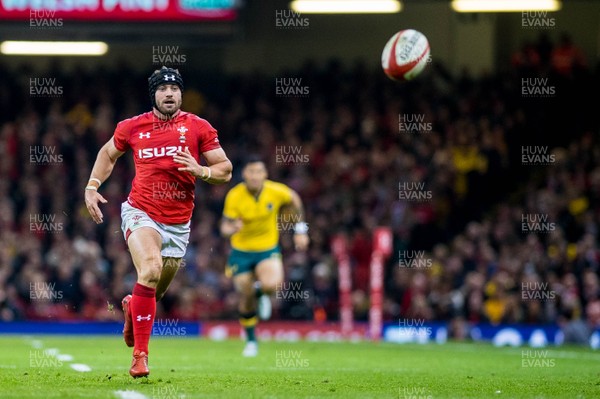 101118 - Wales v Australia, Under Armour Series - Leigh Halfpenny of Wales in action 