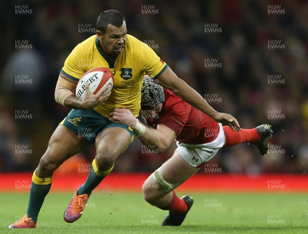 101118 - Wales v Australia - Under Armour Series 2018 - Samu Kerevi of Australia is tackled by Dan Lydiate of Wales