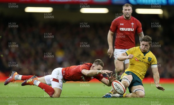 101118 - Wales v Australia - Under Armour Series 2018 - Liam Williams of Wales and Michael Hooper of Australia dive for the ball